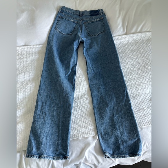 Abercrombie & Fitch The 90’s Relaxed Jean - Picture 2 of 6